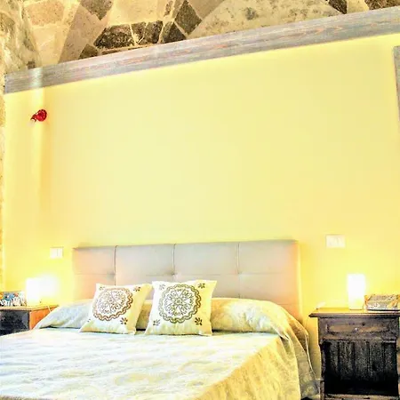 Dimora Vico Dei Nohi Bed and breakfast
